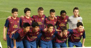 Ion con su equipo en el Barça